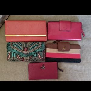 5 Wallets different brands
